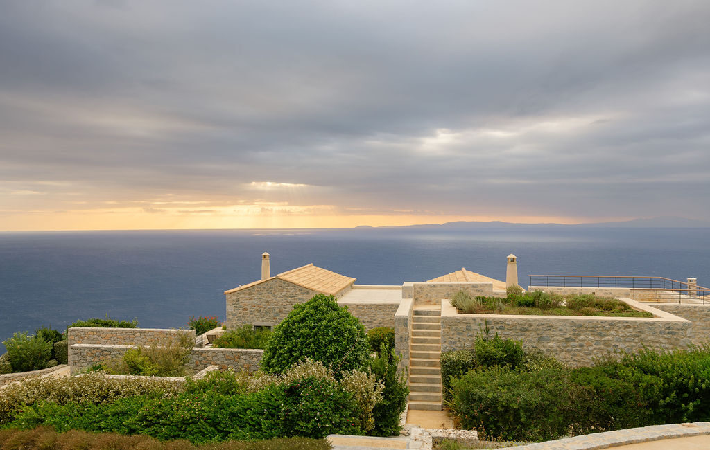A SEPTEMBER WEDDING AT ARIA ESTATE IN MANI